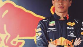 Red Bull condena a Albon y abre la puerta a 'Checo' Pérez y Hulkenberg