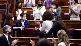 La bancada de Unidas Podemos, durante el debate.