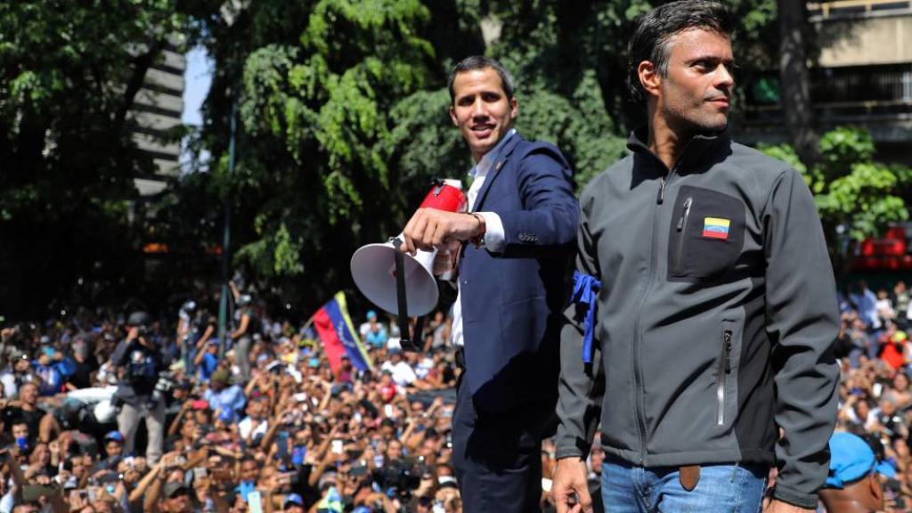 Juan Guaidó y Leopoldo López durante la 'Operación liberdad' en 2019.