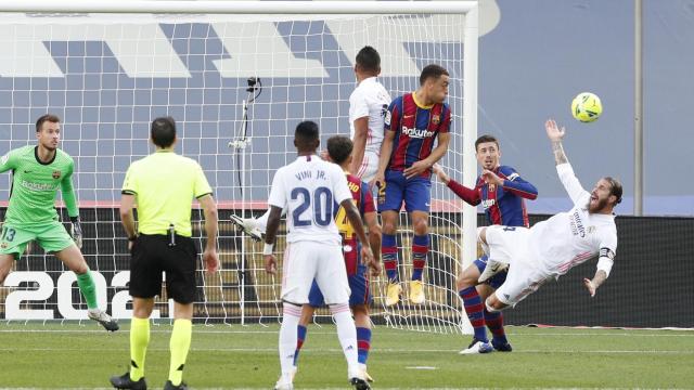 Penalti cometido por Lenglet sobre Sergio Ramos en El Clásico de la 2020/2021