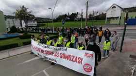 200 personas se manifiestan por mantener la planta de Siemens Gamesa en As Somozas