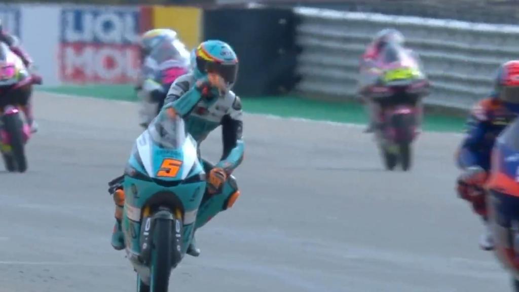 Jaume Masia celebra su victoria en el Gran Premio de Alcañiz de Moto3