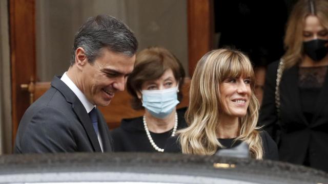 Pedro Sánchez y Begoña Gómez, el día de su reunión con el Papa Francisco.