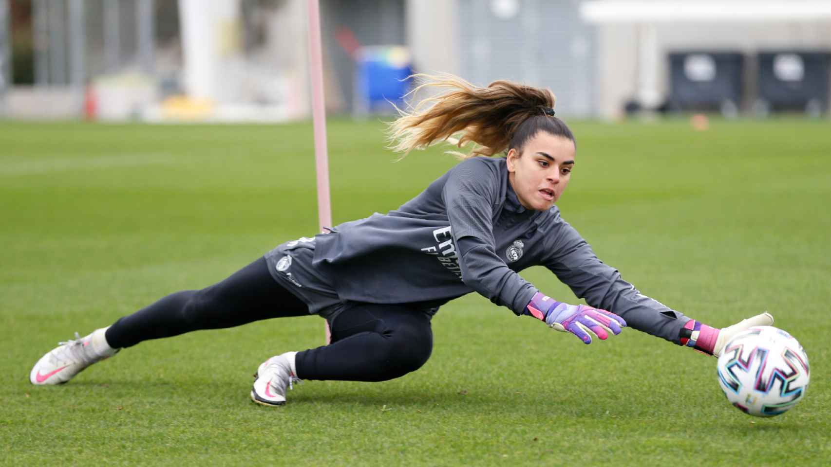 Misa Rodríguez, durante un entrenamiento con el Real Madrid Femenino