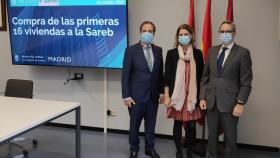 Imagen del acuerdo firmado este miércoles entre Sareb y Ayuntamiento de Madrid.
