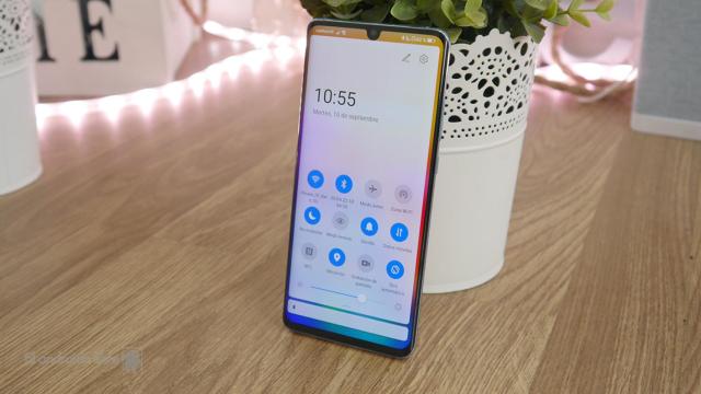 Cómo personalizar la pantalla principal y el escritorio en tu móvil Huawei con EMUI