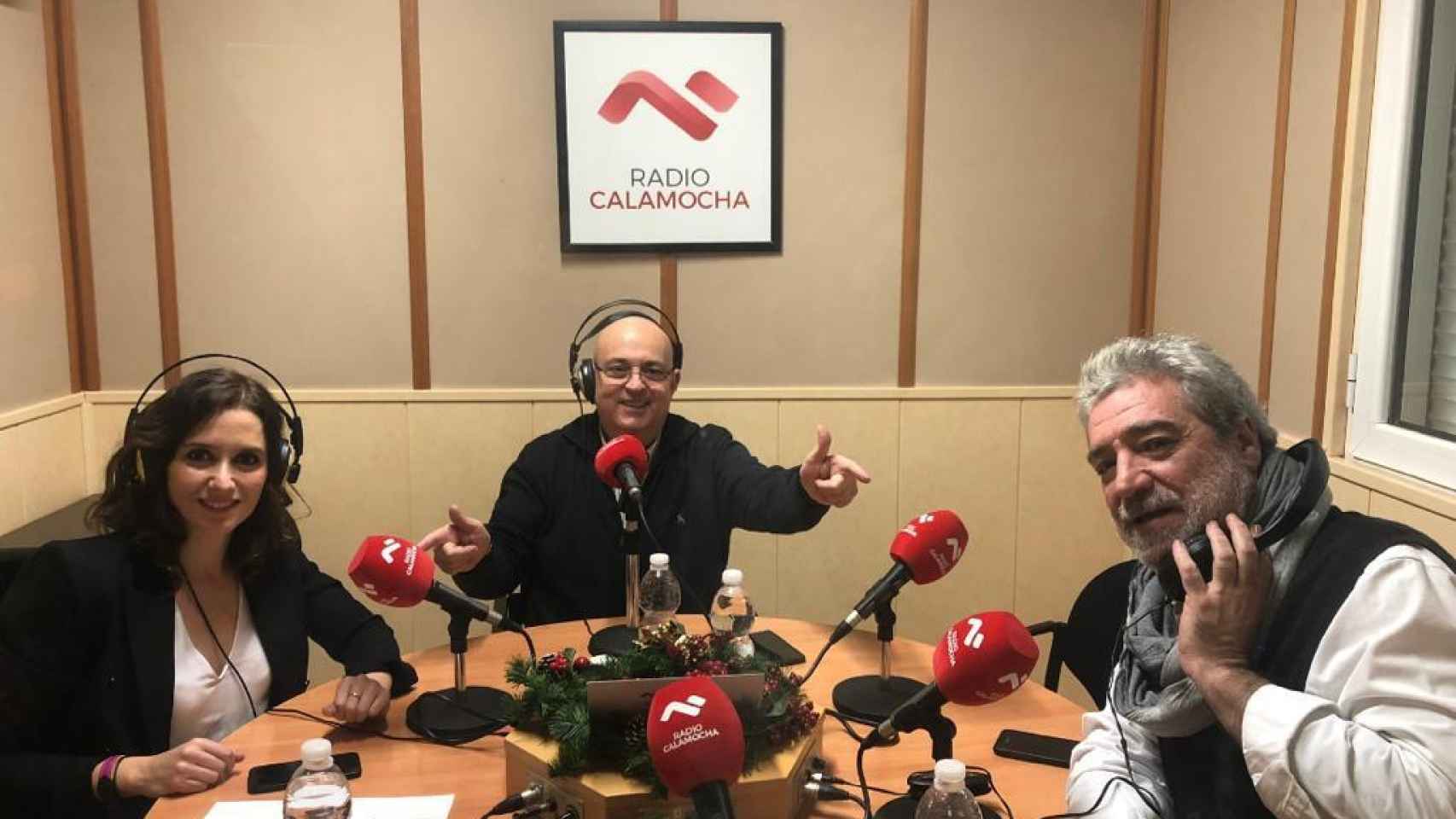 Ayuso y Miguel Ángel Rodríguez, su jefe de gabinete, cuando coincidieron en la tertulia de Radio Calamocha.