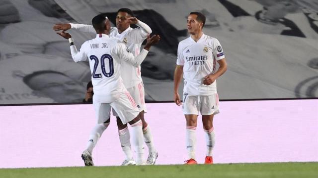 Rodrygo celebra su gol en la Champions League con Vinicius