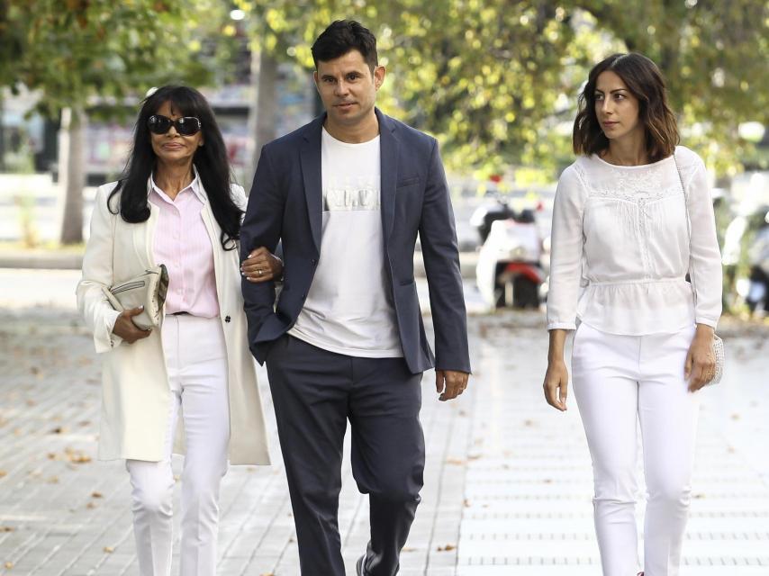 María Edite Santos, Javier Santos y Chiara Allegrini.