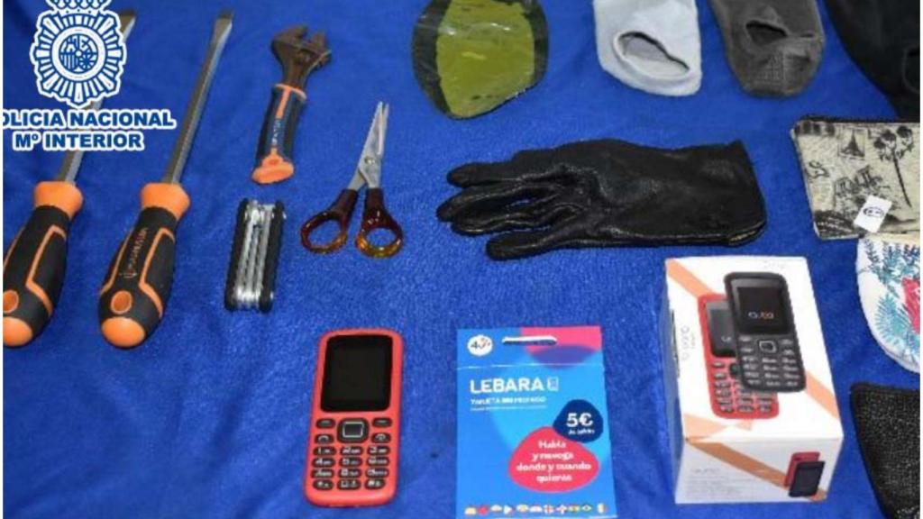 La Policía Nacional detiene en A Coruña a seis mujeres por robos con fuerza en casas