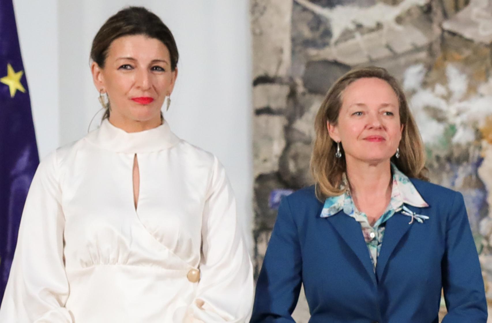 Yolanda Díaz, ministra de Trabajo y Economía Social, y Nadia Calviño, vicepresidenta Económica del Gobierno.