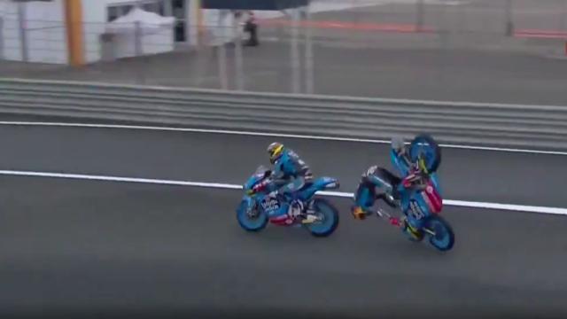 La espeluznante caída de Yamanaka en los libres de Moto3 que rozó la tragedia