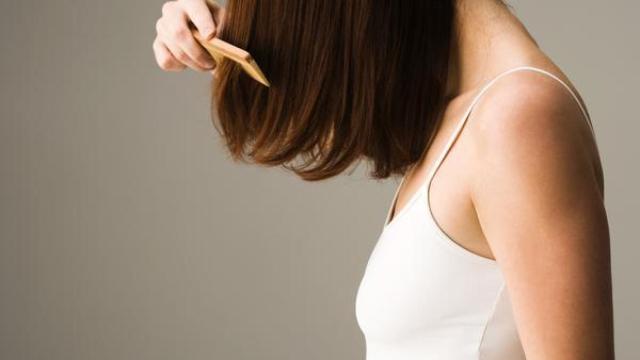 Frena la caída del cabello con seis pasos.