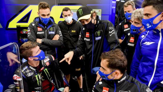 Valentino Rossi, en el box de Movistar Yamaha