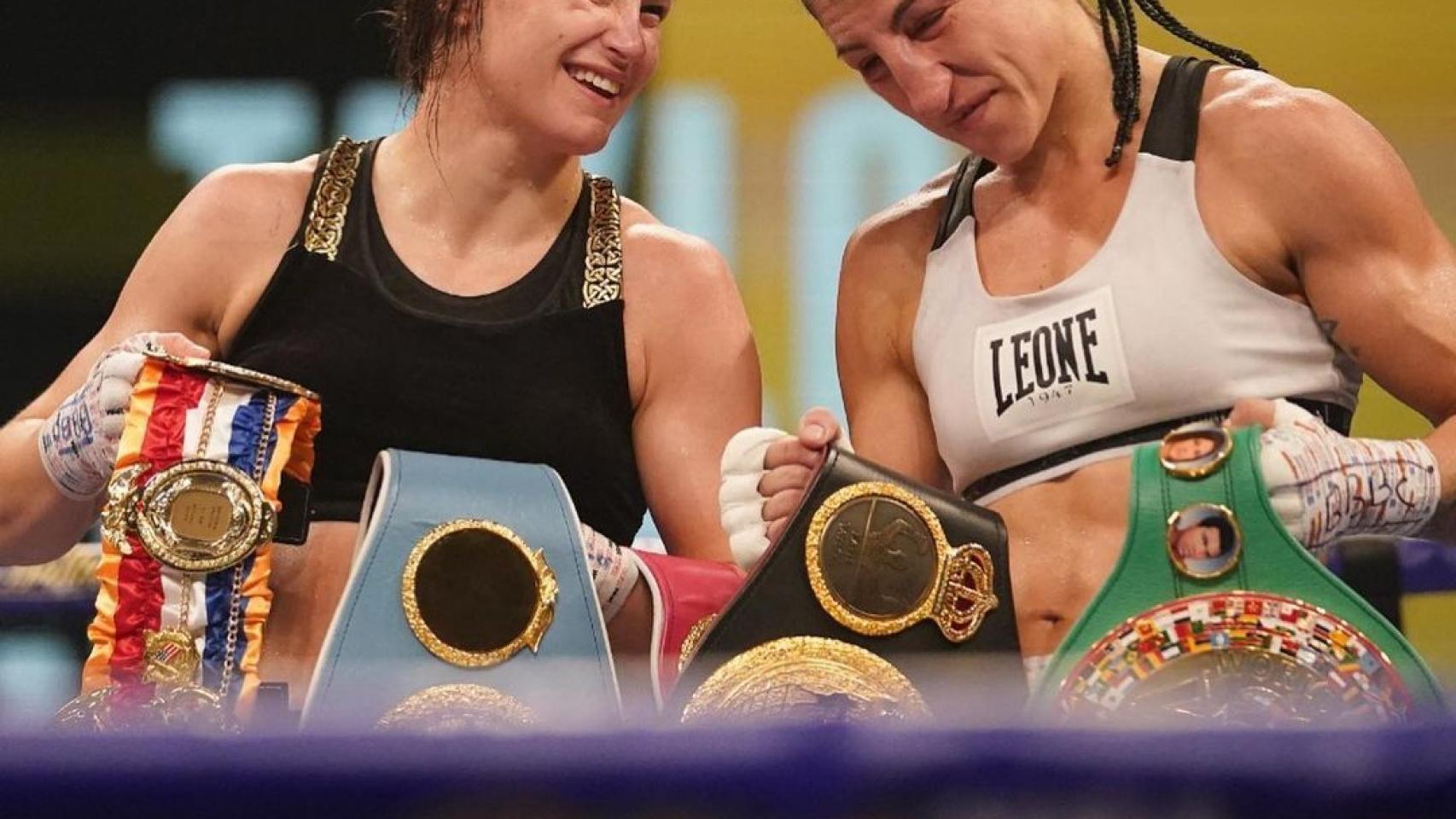 Katie Taylor y Miriam Gutiérrez, tras la pelea de boxeo. Foto: Instagram (matchroomboxing)