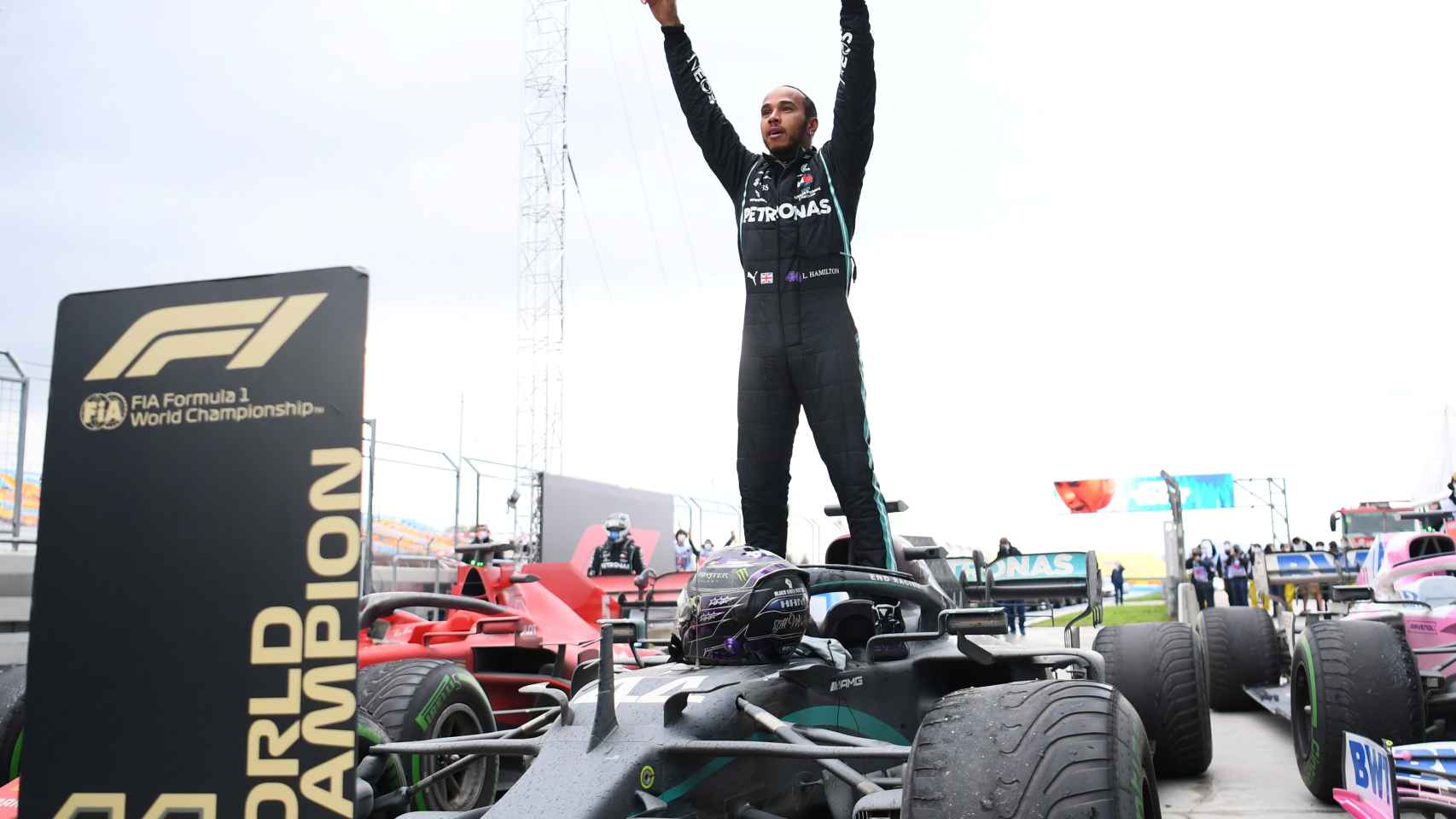 Lewis Hamilton celebra su séptimo Mundial de Fórmula 1