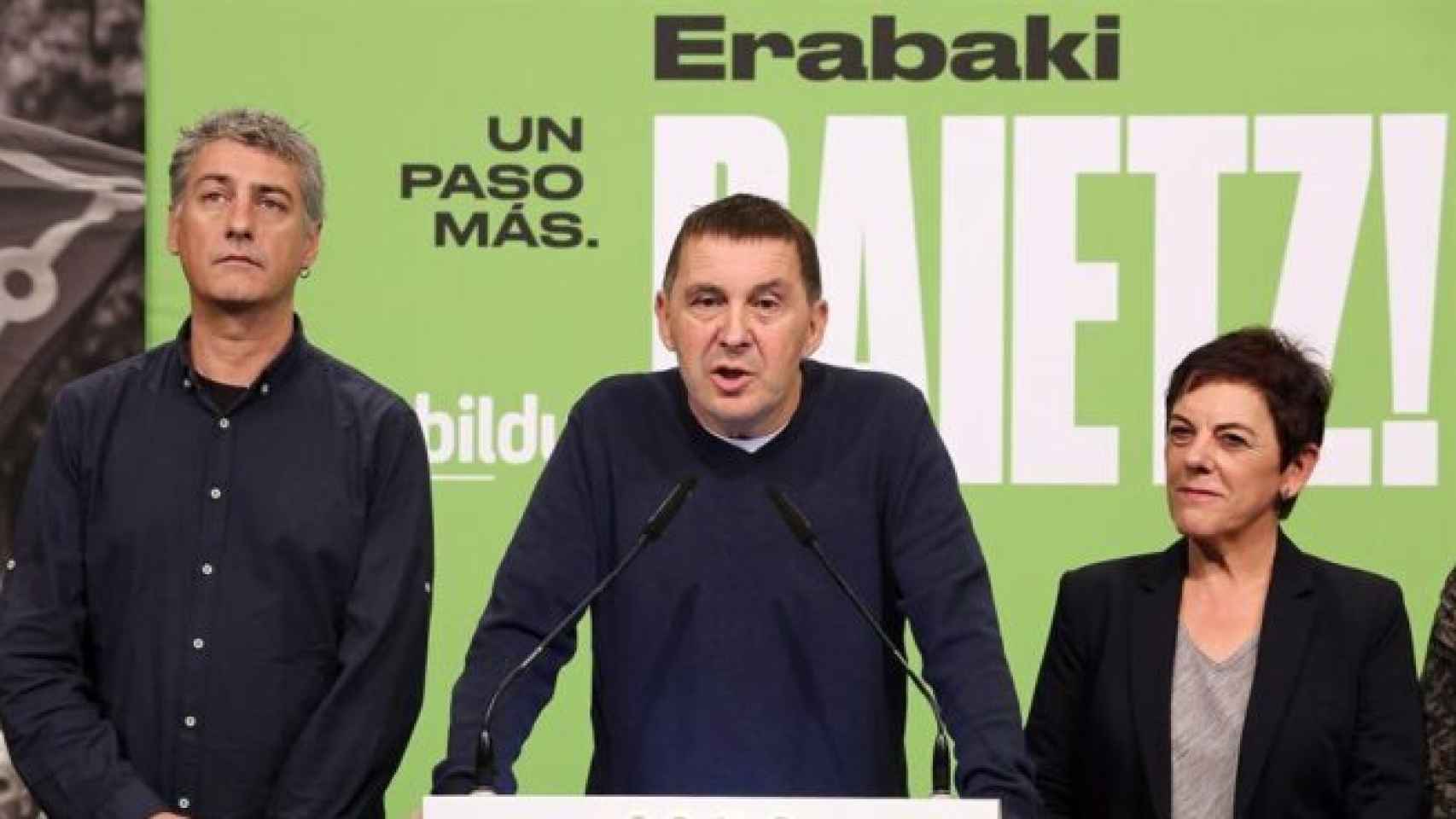 Oskar Matute, Arnaldo Otegi y Mertxe Aizpurua, rostros visibles de EH Bildu.