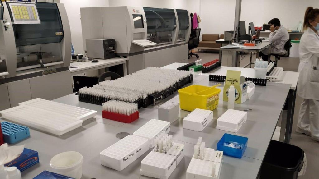 Muestras para la realización de pruebas PCR de Covid-19, mediante el sistema de ‘pooling’, en el área sanitaria de Vigo.