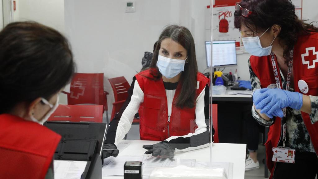 Letizia, durante una visita a la Cruz Roja, el pasado mes de mayo.