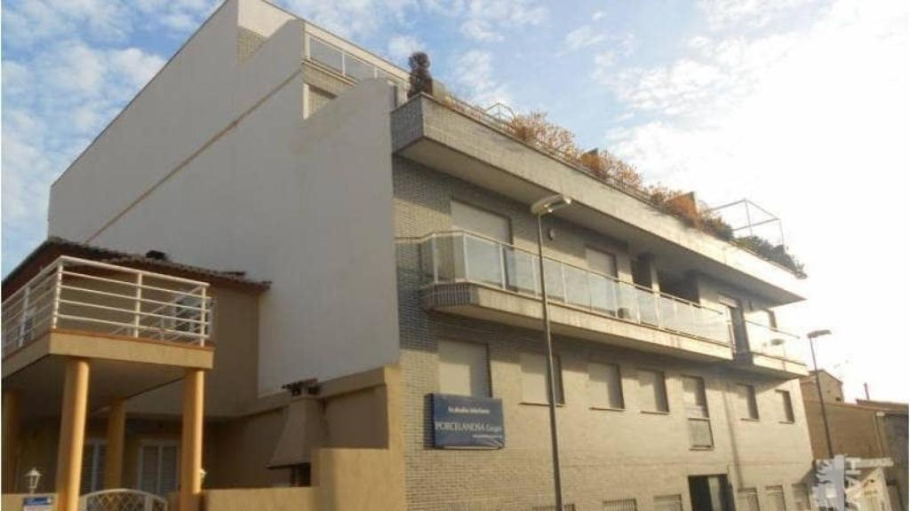 Viviendas a estrenar en venta por Haya Real Estate y Cajamar.