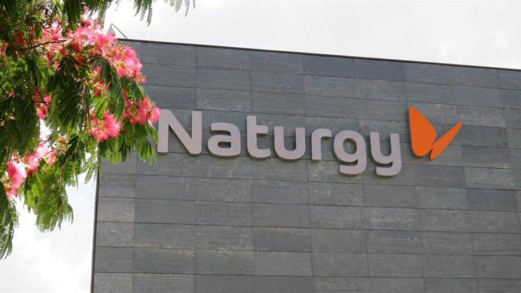 Naturgy regala un año de reparaciones a 55.000 docentes y personal de centros de Galicia