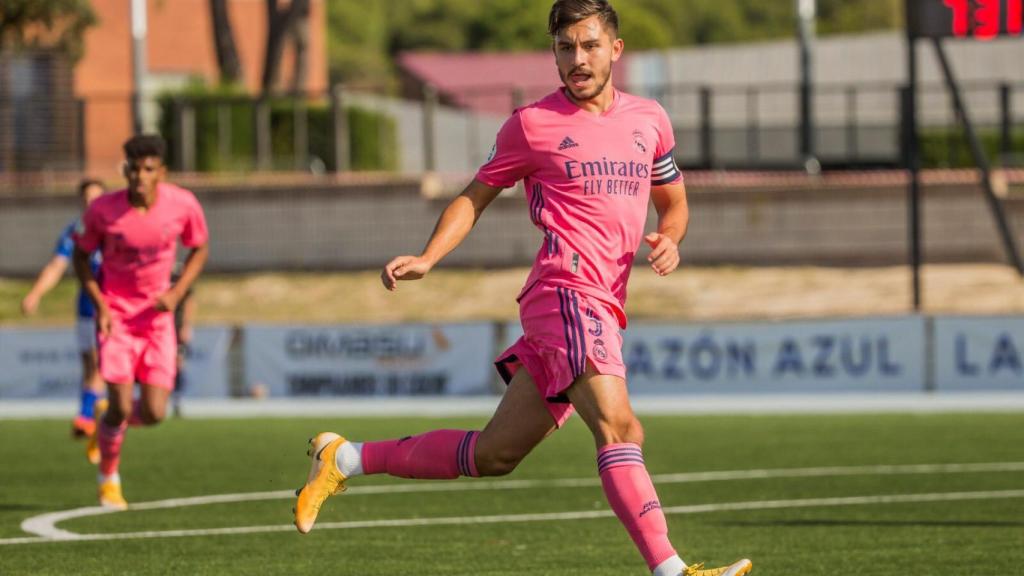 Víctor Chust, durante un partido del Real Madrid Castilla esta temporada