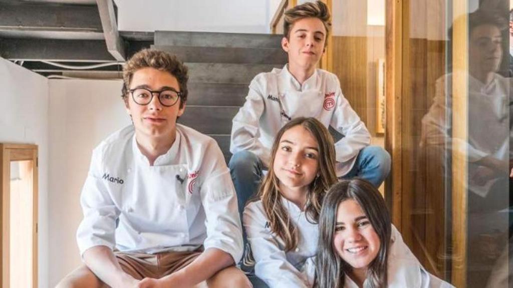 Mario Palacios junto a otros ganadores de 'MasterChef Junior' en 2016.