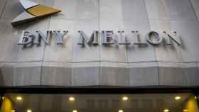 Rótulo de BNY Mellon en una de sus sedes.