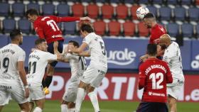 Imagen del partido entre Osasuna y Huesca