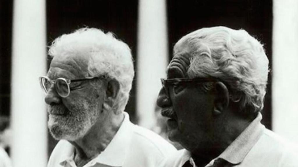 Luis García Berlanga y Juan Antonio Bardem en el Cinema Jove de Valencia en 1997. Foto:  IVAC La Filmoteca