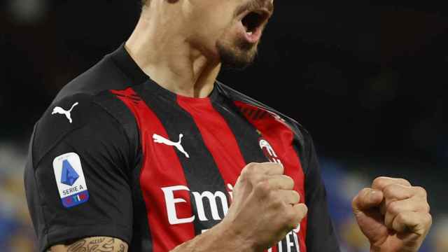 Zlatan Ibrahimovic celebra un gol con el Milan en la temporada 2020/2021