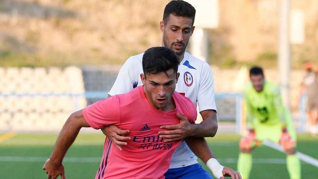 Hugo Duro en un partido con el Castilla