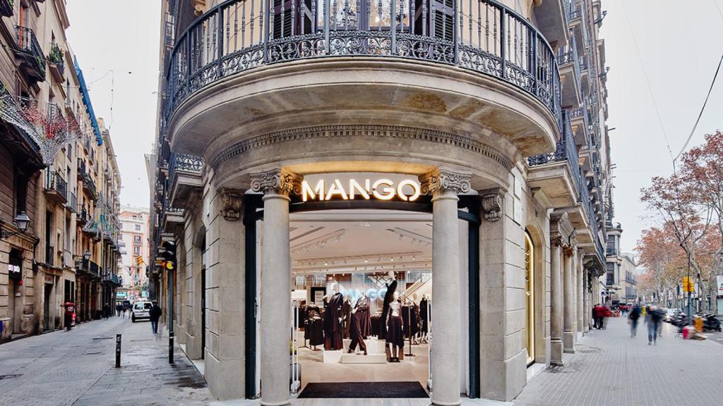 Una tienda de Mango.