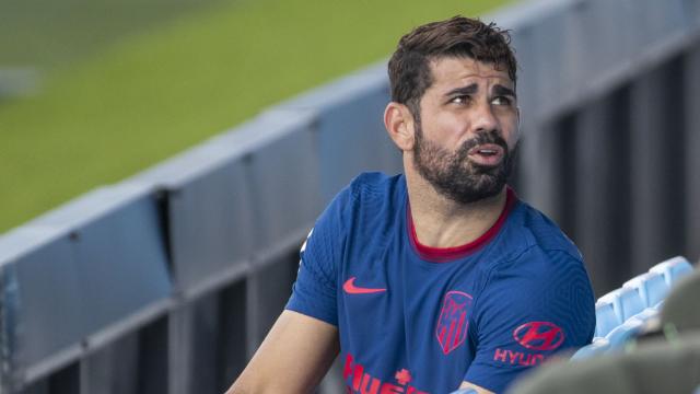 Diego Costa, en el banquillo durante el Celta de Vigo - Atlético de Madrid