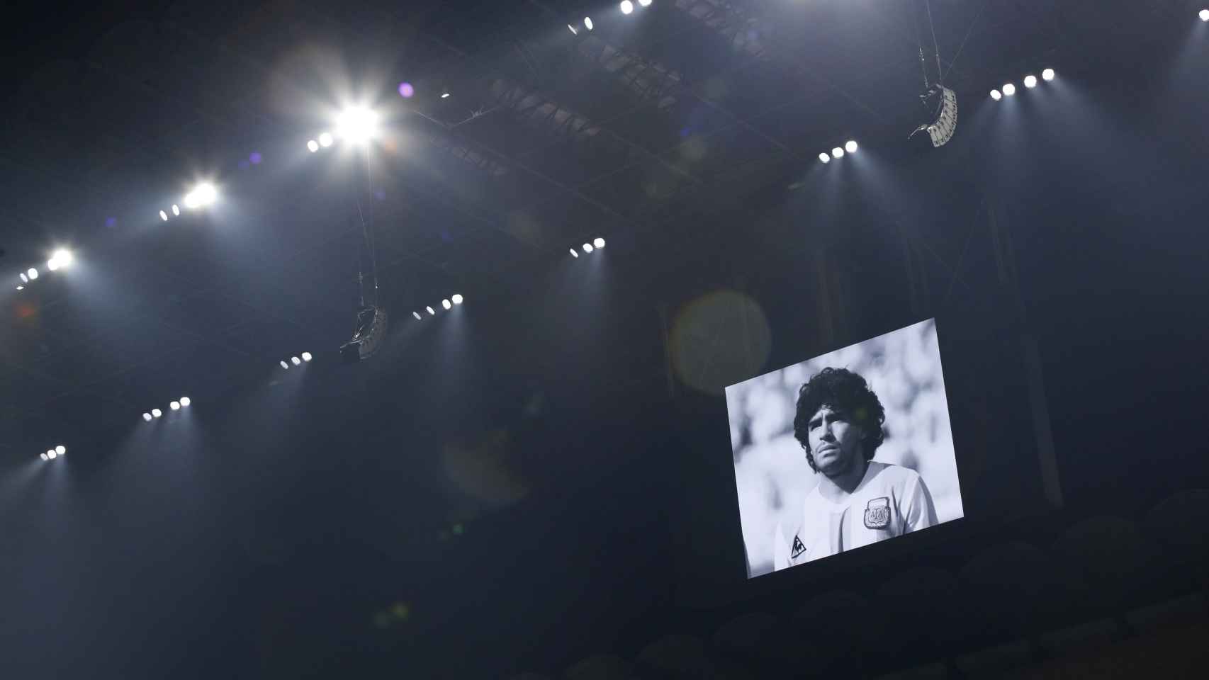 Homenaje a Diego Armando Maradona