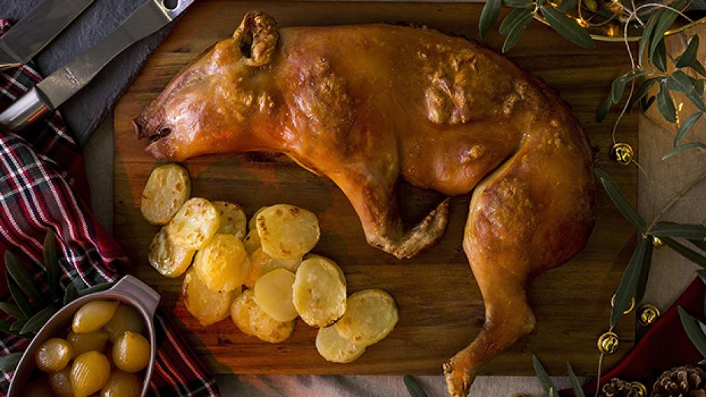 Por 55 euros, Mercadona vende este año medio cochinillo asado con guarnición.