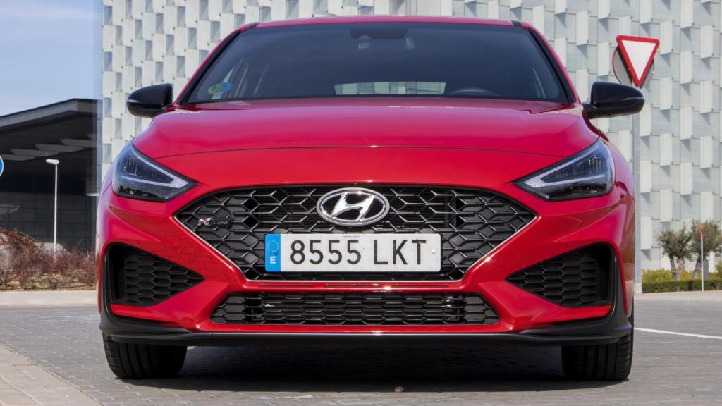 El frontal del Hyundai i30 incorpora un nuevo diseño.