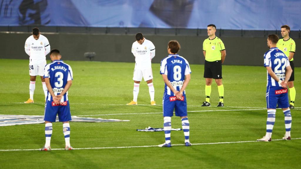 Minuto de silencio por Maradona en el Real Madrid - Alavés