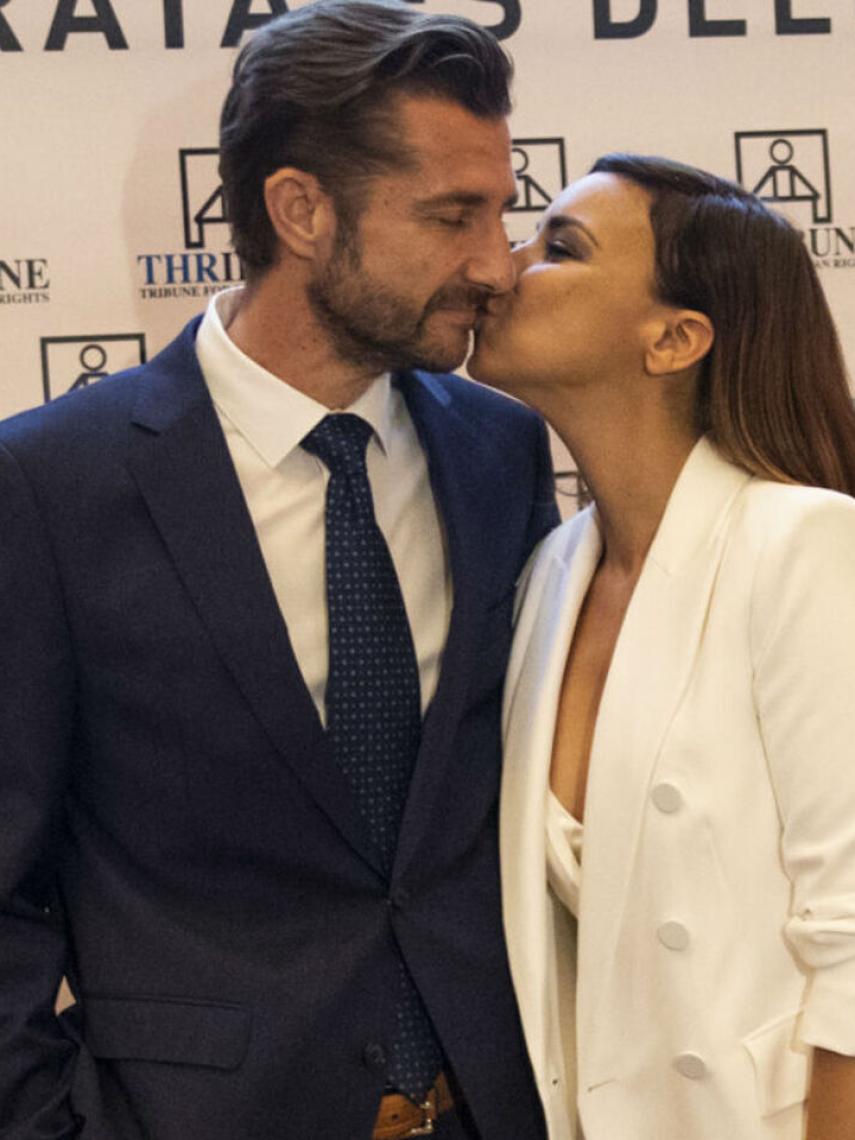 Chenoa y Miguel Sánchez Encinas el día que desvelaron a JALEOS su próxima boda.