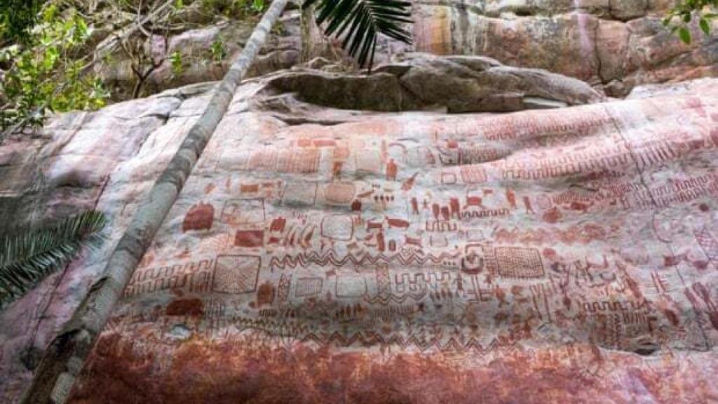 Una de las paredes de la selva amazónica con las pinturas recién descubiertas.