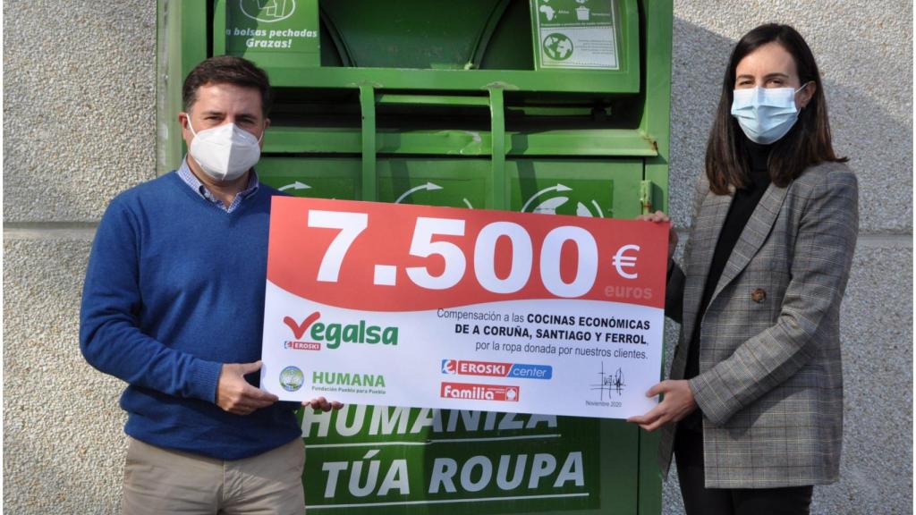 Vegalsa-Eroski dona 7.500 euros a las Cocinas Económicas de A Coruña, Santiago y Ferrol