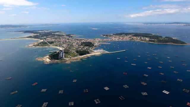 A Illa de Arousa desde el aire.