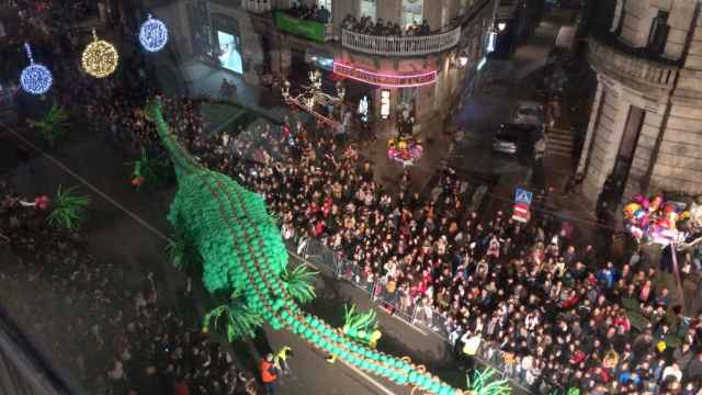 Dinosaurio de la cabalgata de 2017 en Vigo.