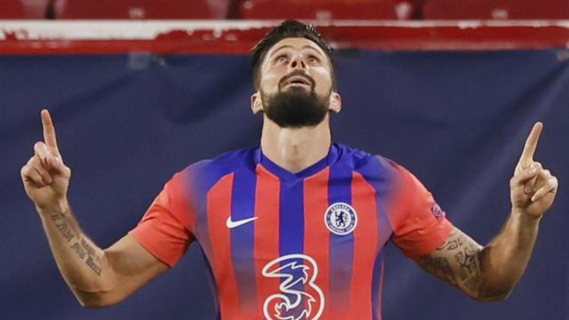 Giroud celebra su gol ante el Sevilla