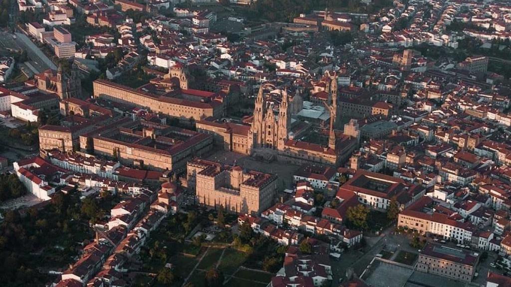 Vista aérea de Santiago de Compostela.