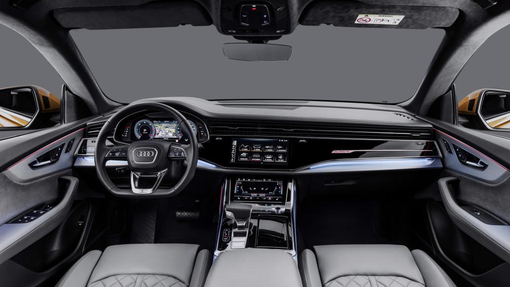 El interior del Q7 y del Q8 (en la imagen) está totalmente digitalizado.