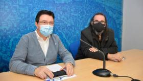 Teo García (i) y Gabriel Castaño (d) durante la rueda de prensa