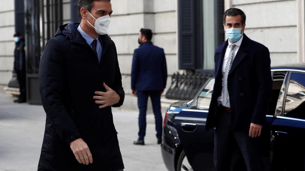 Pedro Sánchez, a su llegada este jueves al Congreso.