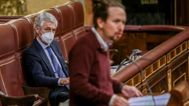 El vicepresidente Pablo Iglesias interviene durante una sesión plenaria en el Congreso de los Diputados.