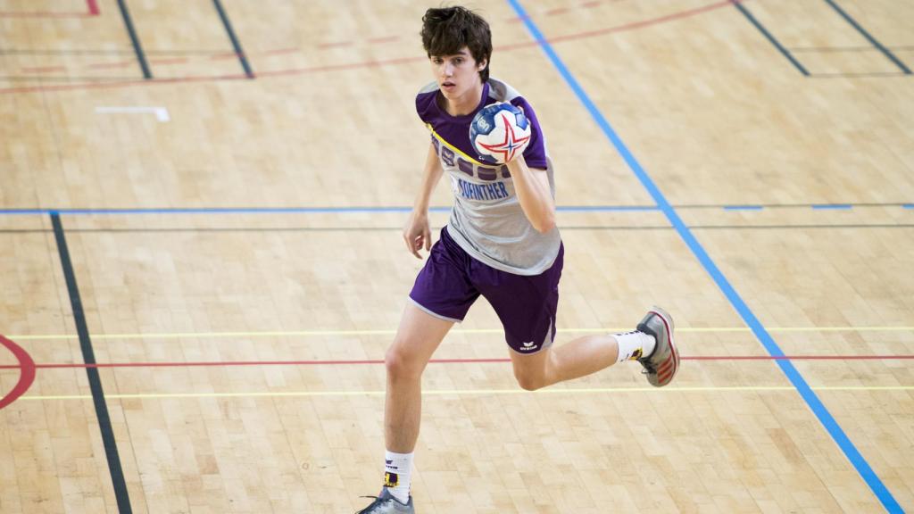 Pablo Urdangarin en pleno partido en su equipo de la liga alemana de balonmano.